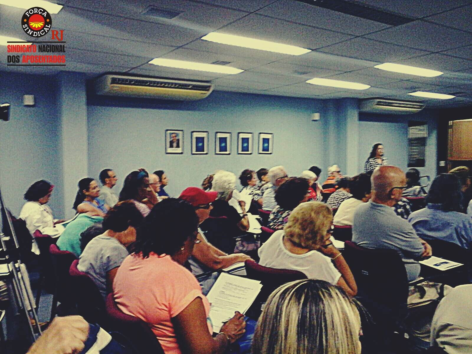 Curso "Proteção Financeira e Direitos do Consumidor Idoso".